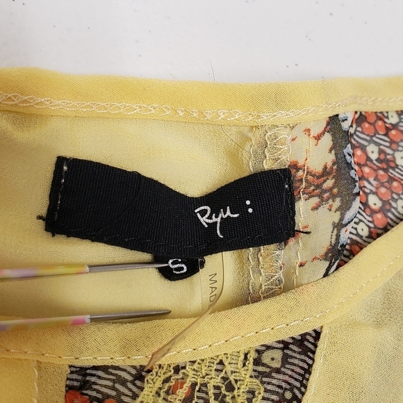 Ryu Womens Yellow Sheer Top Size Small - Picture 5 of 8